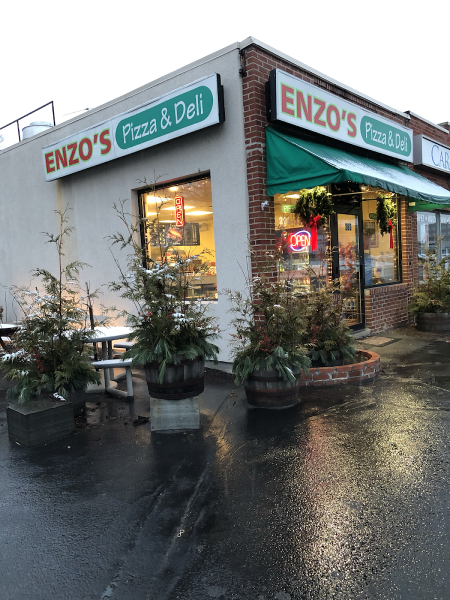 Enzo's Pizza And Deli
